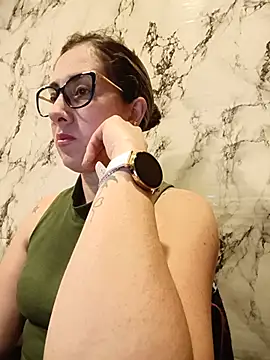 Snapshot of CHARLOTTE_1711 chatting on July 2026 03:15:01 AM CHARLOTTE 1711 online show from July 2026 03:15:01 AM