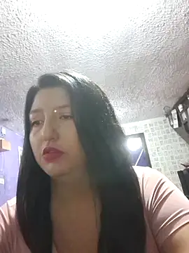 Snapshot of Melyy_Edii chatting on February 2025 03:05:02 PM Melyy Edii online show from February 2025 03:05:02 PM