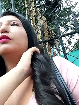 Snapshot of Melyy_Edii chatting on February 2025 07:16:01 PM Melyy Edii online show from February 2025 07:16:01 PM