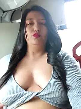 Snapshot of Melyy_Edii chatting on March 2025 08:53:02 PM Melyy Edii online show from March 2025 08:53:02 PM