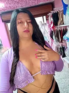 Snapshot of Melyy_Edii chatting on November 2025 07:56:01 PM Melyy Edii online show from November 2025 07:56:01 PM