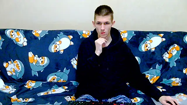 Lester Broo online show from October 2025 12:13:01 AM