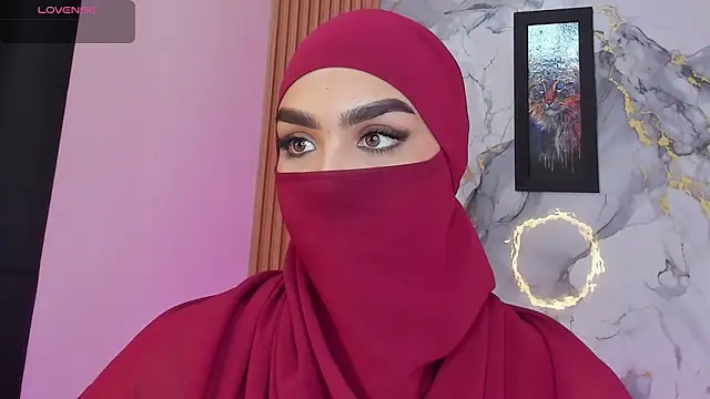 Snapshot of Maissa_Alabi chatting on April 2026 07:58:01 PM Maissa Alabi online show from April 2026 07:58:01 PM