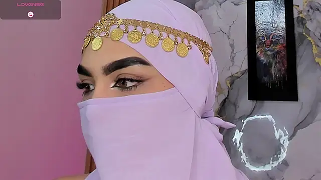 Snapshot of Maissa_Alabi chatting on April 2026 09:39:33 PM Maissa Alabi online show from April 2026 09:39:33 PM