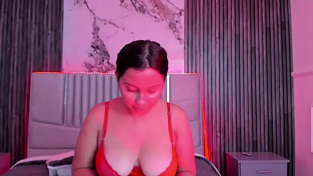 Snapshot of Thaliiajones chatting on January 2025 02:59:02 PM Thaliiajones online show from January 2025 02:59:02 PM