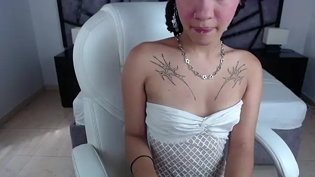 ilitzy cardona online show from February 2025 06:48:01 PM