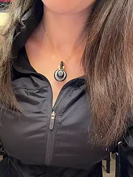 Snapshot of anan2025 chatting on April 2026 06:22:02 AM anan2025 online show from April 2026 06:22:02 AM