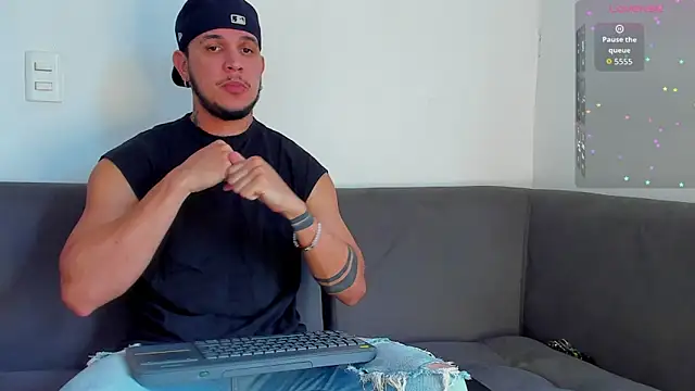 austinoficial online show from October 2025 08:36:02 PM