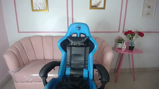 zoe ch  online show from March 2025 09:48:02 PM