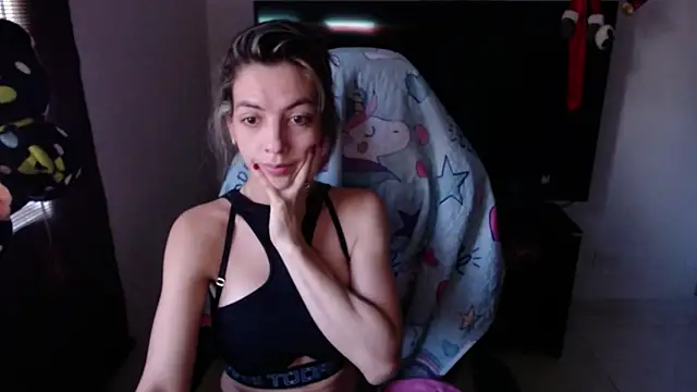 Snapshot of Princezzlove3 chatting on January 2025 02:07:02 PM Princezzlove3 online show from January 2025 02:07:02 PM