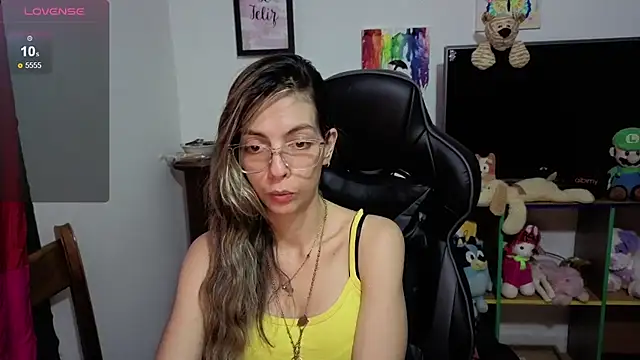 Snapshot of Princezzlove3 chatting on October 2025 10:26:02 PM Princezzlove3 online show from October 2025 10:26:02 PM