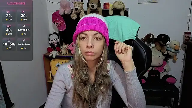 Snapshot of Princezzlove3 chatting on November 2025 12:43:01 AM Princezzlove3 online show from November 2025 12:43:01 AM