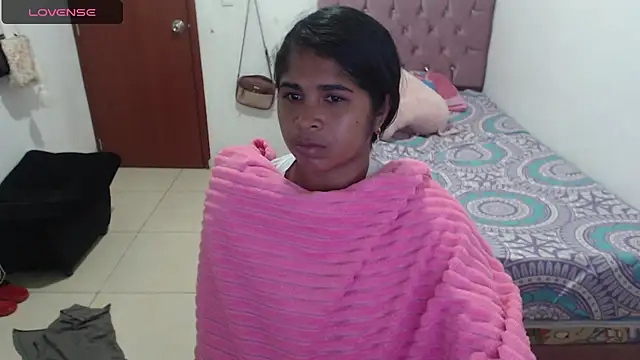 Snapshot of july-feria chatting on February 2025 02:29:01 AM july-feria online show from February 2025 02:29:01 AM