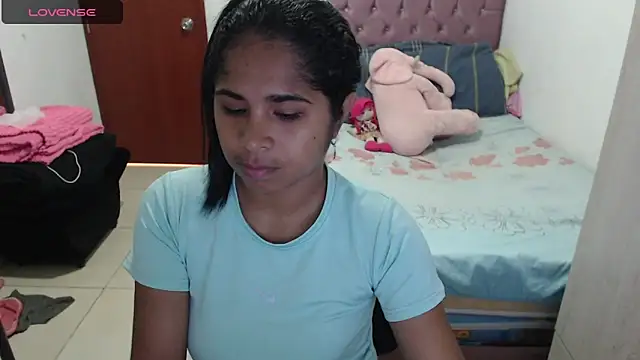 Snapshot of july-feria chatting on September 2025 05:25:01 PM july-feria online show from September 2025 05:25:01 PM