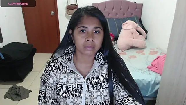 Snapshot of july-feria chatting on September 2025 11:07:01 PM july-feria online show from September 2025 11:07:01 PM