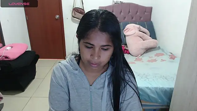 Snapshot of july-feria chatting on September 2025 05:27:01 PM july-feria online show from September 2025 05:27:01 PM