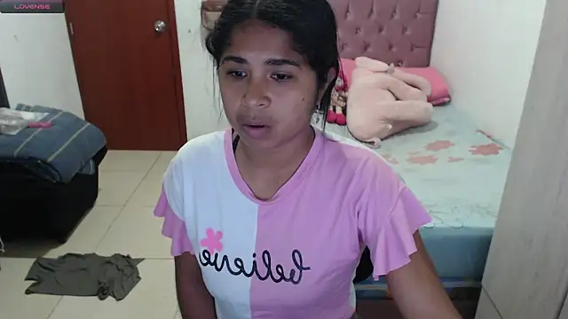 Snapshot of july-feria chatting on October 2025 10:15:01 PM july-feria online show from October 2025 10:15:01 PM