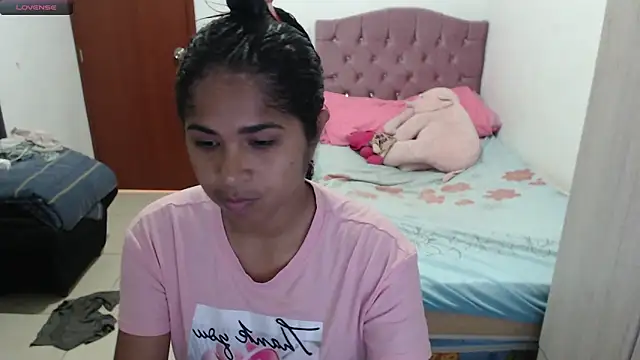 Snapshot of july-feria chatting on October 2025 05:26:02 PM july-feria online show from October 2025 05:26:02 PM