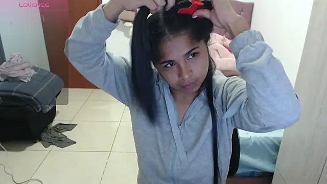 Snapshot of july-feria chatting on November 2025 10:15:01 PM july-feria online show from November 2025 10:15:01 PM