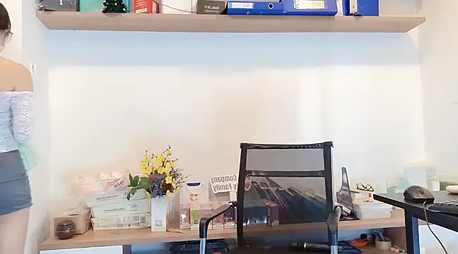 Lush-Office online show from March 2025 11:00:02 AM