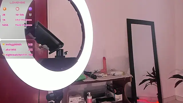 Snapshot of raven__white1 chatting on January 2025 11:59:02 PM raven  white1 online show from January 2025 11:59:02 PM