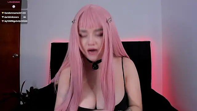 Snapshot of raven__white1 chatting on February 2025 02:17:02 AM raven  white1 online show from February 2025 02:17:02 AM