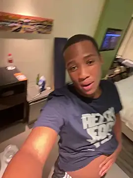 snotLoud online show from February 2025 09:36:02 PM