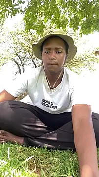 Snapshot of snotLoud chatting on February 2026 08:56:01 AM snotLoud online show from February 2026 08:56:01 AM