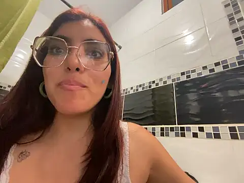 Snapshot of MartinaSooler chatting on March 2025 01:45:01 AM MartinaSooler online show from March 2025 01:45:01 AM