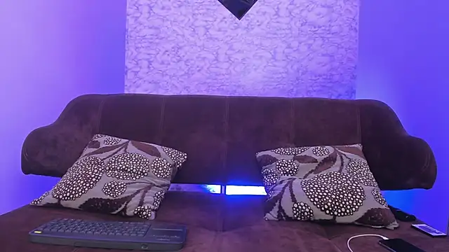 Thomass conor online show from February 2025 03:49:02 PM