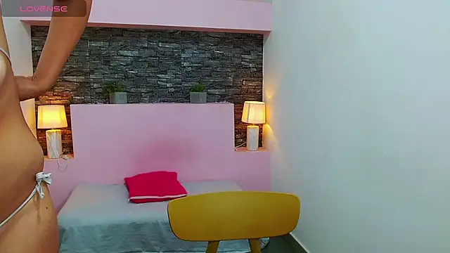 ScarletEmber3 online show from February 2025 04:36:02 AM