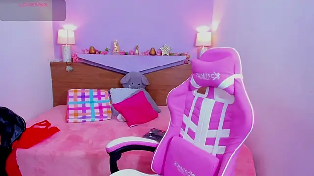 ScarletEmber3 online show from March 2025 03:44:02 AM