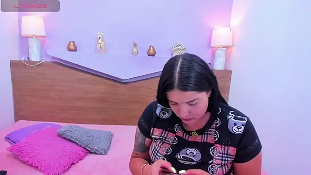 ScarletEmber3 online show from October 2025 03:59:01 AM