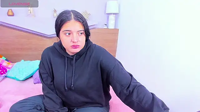 ScarletEmber3 online show from October 2025 03:49:02 AM