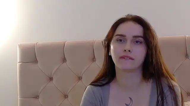 Lilliana Moon online show from January 2025 05:03:01 PM