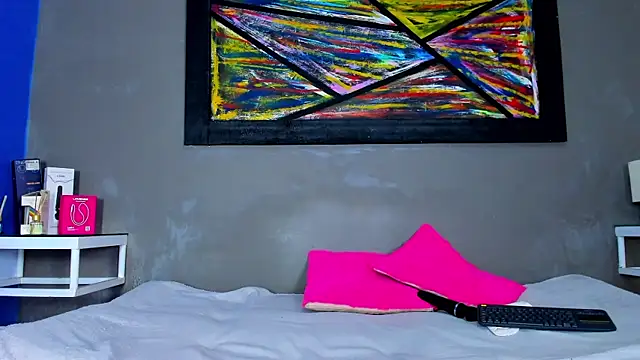 Charlotte curvy  online show from April 2026 08:25:02 PM