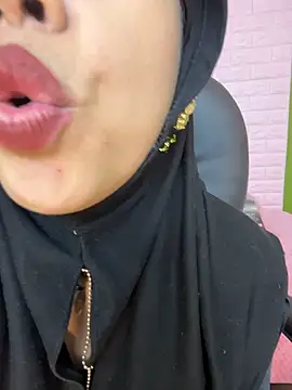 zahra Jalid online show from December 2025 10:06:01 PM