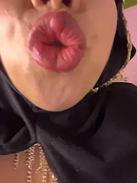 zahra Jalid online show from April 2026 03:27:01 PM