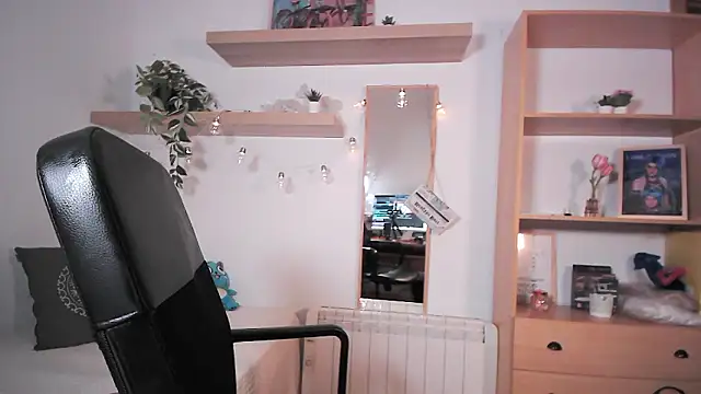 Snapshot of SabrinaSpell_ chatting on March 2026 07:09:01 PM SabrinaSpell online show from March 2026 07:09:01 PM