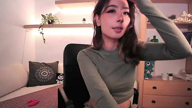 Snapshot of SabrinaSpell_ chatting on March 2026 03:50:02 PM SabrinaSpell online show from March 2026 03:50:02 PM