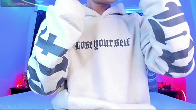 Ethan Boyy online show from April 2026 09:40:02 PM