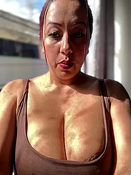 Miss  Melody online show from December 2025 02:03:01 PM