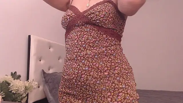 Snapshot of CelineMirage chatting on January 2025 05:18:02 AM CelineMirage online show from January 2025 05:18:02 AM