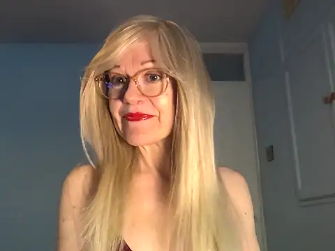 Snapshot of petina chatting on September 2025 09:53:02 AM petina online show from September 2025 09:53:02 AM