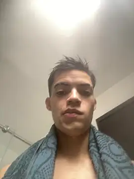 Latinos 2001 online show from June 2026 02:56:02 PM