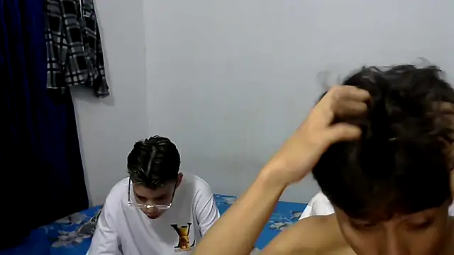 Snapshot of Sm1thXx chatting on February 2025 04:18:02 AM Sm1thXx online show from February 2025 04:18:02 AM