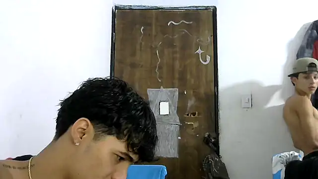 Snapshot of Sm1thXx chatting on February 2025 04:03:02 AM Sm1thXx online show from February 2025 04:03:02 AM