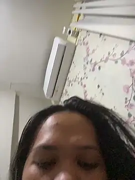 Snapshot of SophiaCourthaway chatting on January 2026 06:02:02 PM SophiaCourthaway online show from January 2026 06:02:02 PM