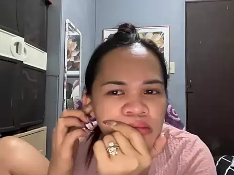 Snapshot of SophiaCourthaway chatting on January 2026 11:19:01 PM SophiaCourthaway online show from January 2026 11:19:01 PM