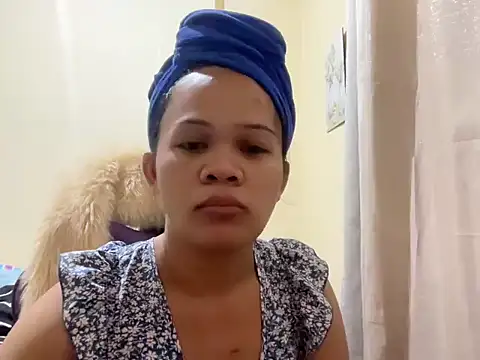 Snapshot of SophiaCourthaway chatting on June 2026 01:37:01 AM SophiaCourthaway online show from June 2026 01:37:01 AM